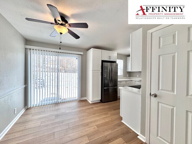 Foto del edificio - 5625 N Amoret Ave