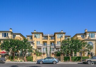 Building Photo - 4057 1st Ave