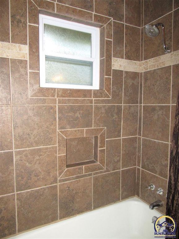 Shower - 1008 West 29th Terrace