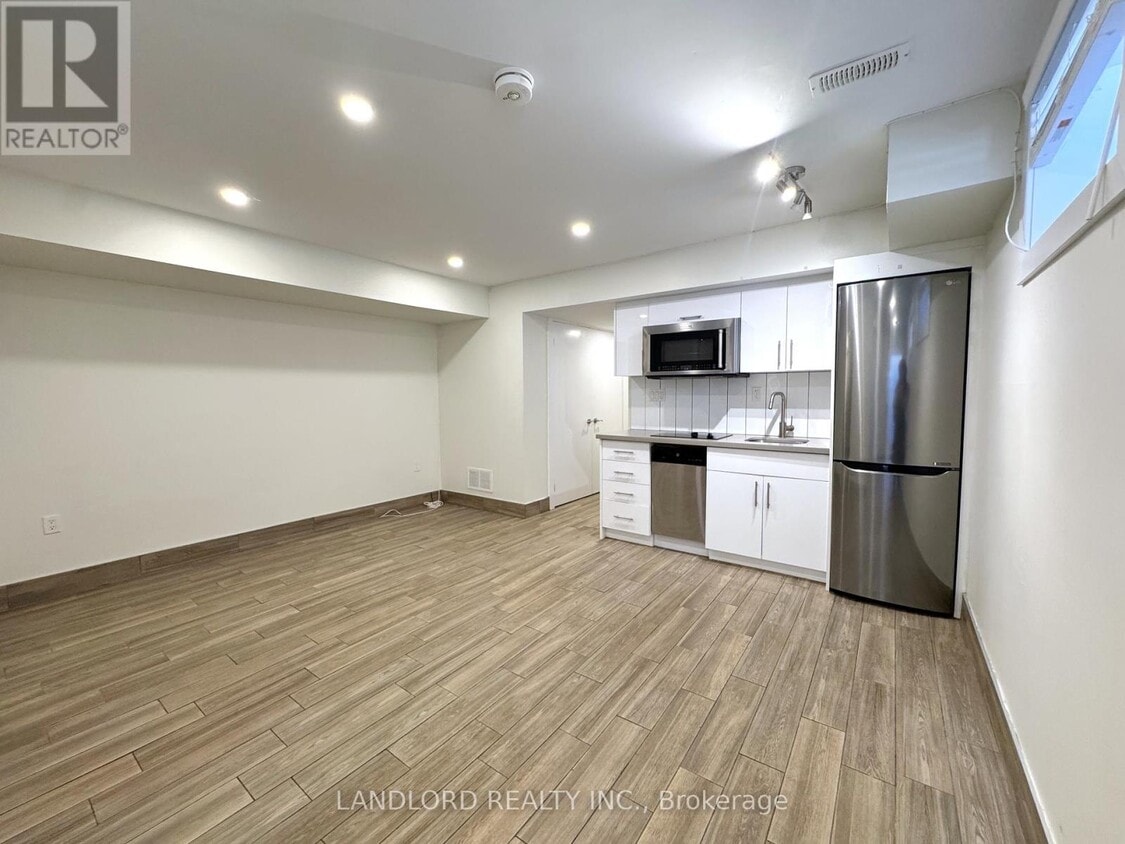 Photo principale - 1175-1175 Dovercourt Rd