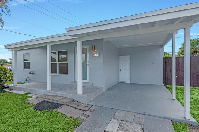 Foto del edificio - 5341 N Andrews Ave