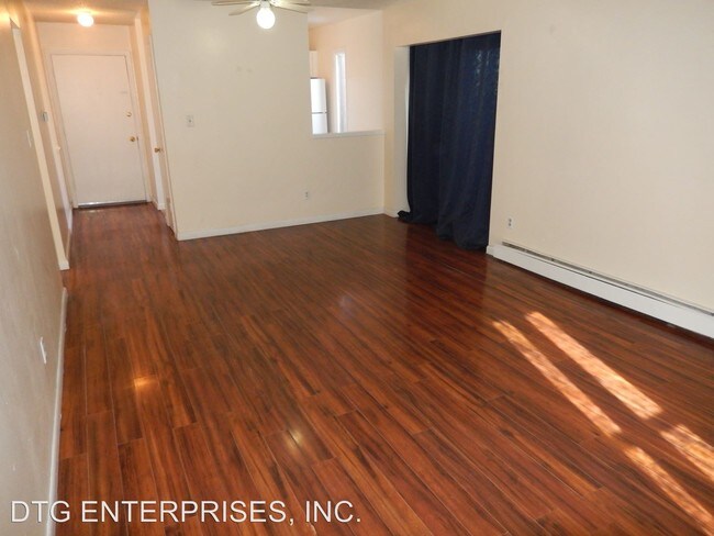 Building Photo - 4290 Loomis Ave