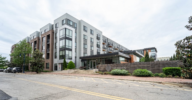 Foto del edificio - 145 Riverhaven Dr