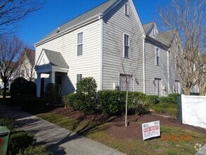 Building Photo - 4311 Eleanors Way