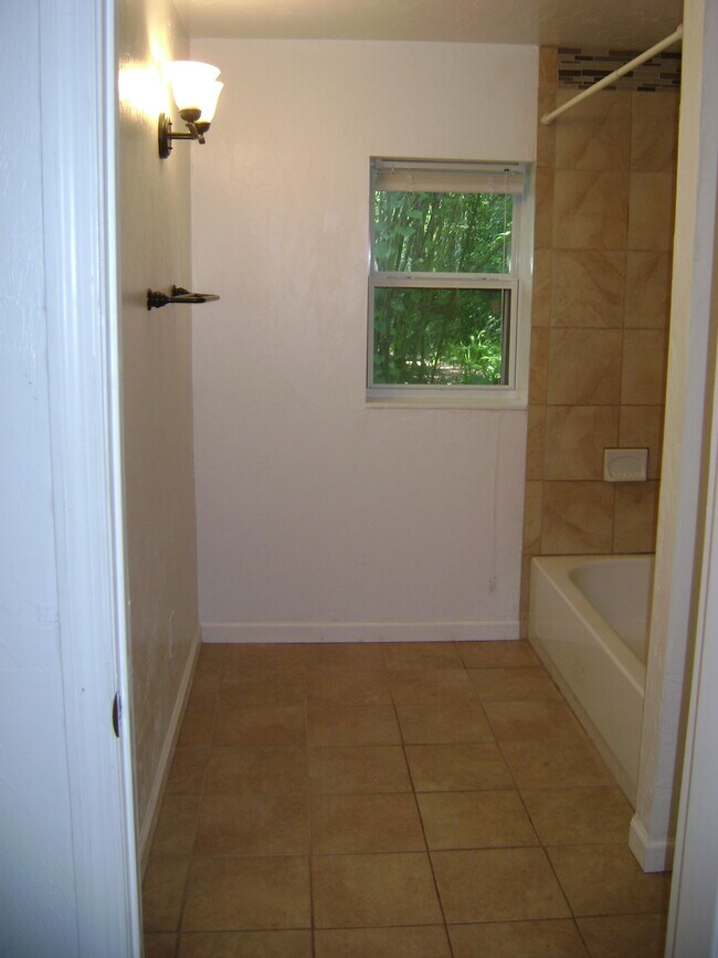 Foto del edificio - 412 NW 10th St