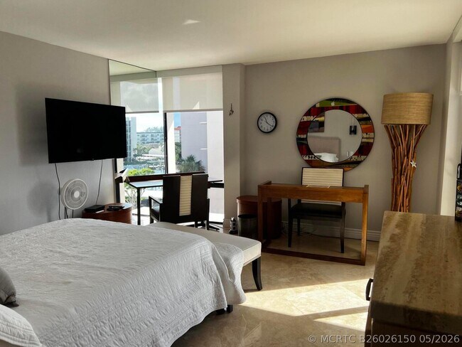 Building Photo - 2701 N Ocean Blvd