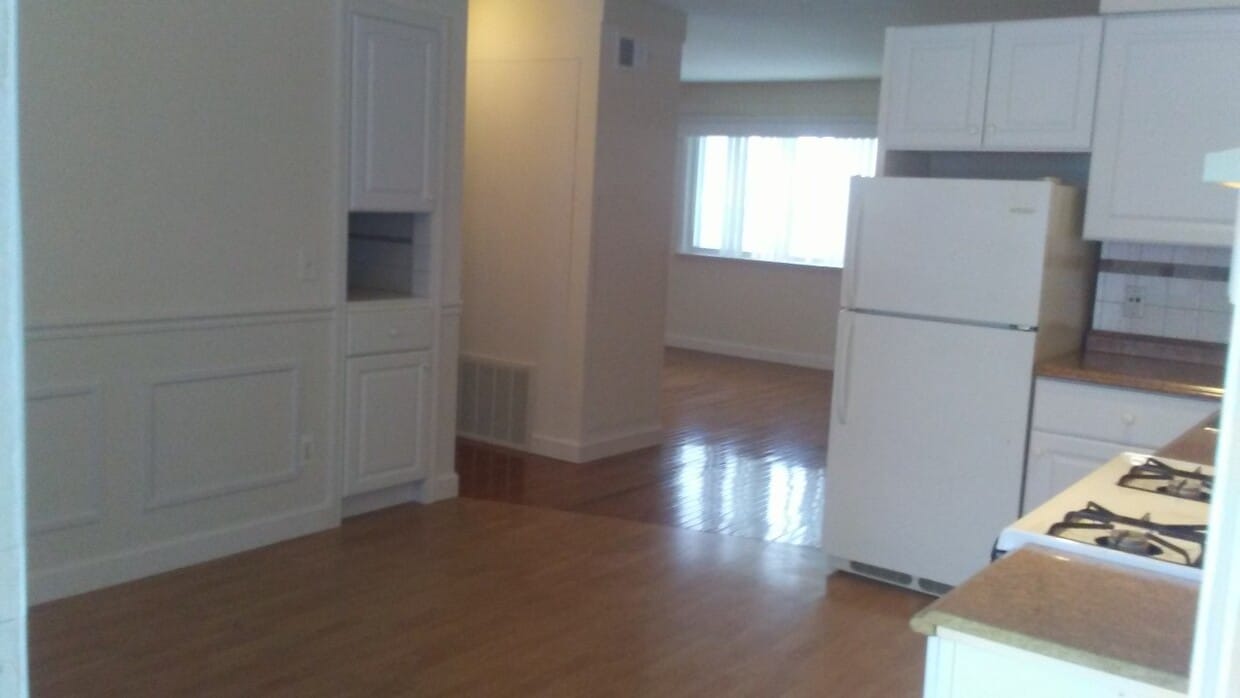 8200 Pontiac Lake Rd, White Lake charter Township, MI 48386