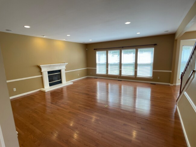 Foto del edificio - 3802 Scarlet Oak Dr