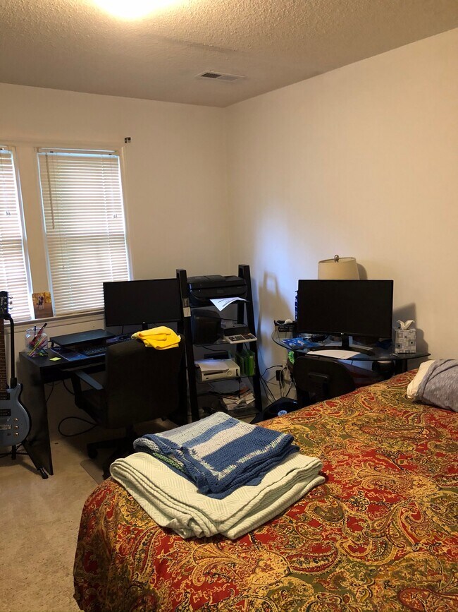 Foto del edificio - 2328 Fields of Broadlands Dr