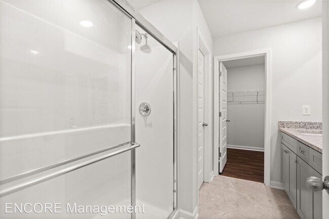 Foto del edificio - 4 br, 2.5 bath House - 2304 Birch Mountain St