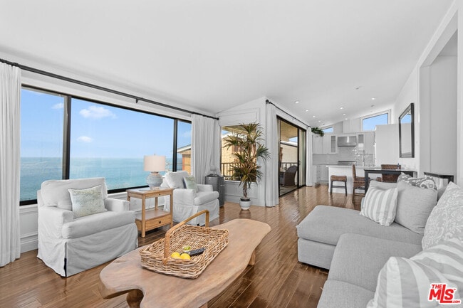 Building Photo - 29700 Zuma Bay Way