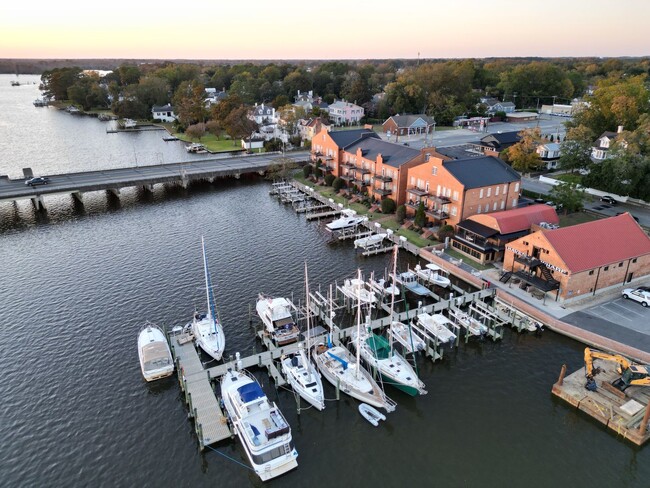 Building Photo - Fully Furnished Waterfront Elegance on Mai...