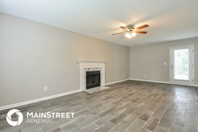 Building Photo - 1100 Curtiss Dr