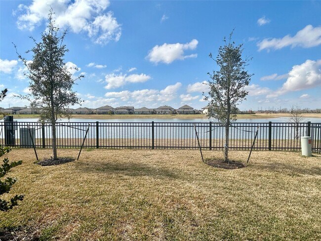 Building Photo - 1357 Grass Bnd Dr