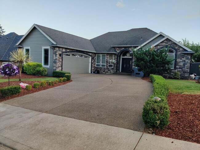 Foto del edificio - 1292 E Lucas St