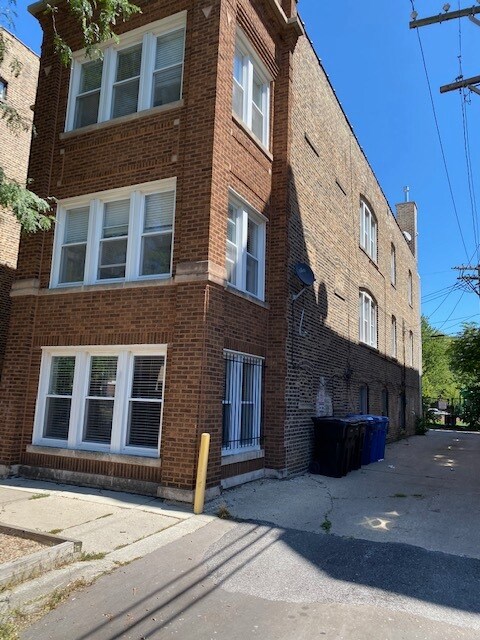 Foto del edificio - 4815 N Fairfield Ave