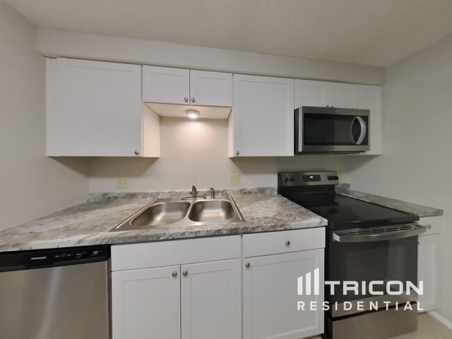 Foto del edificio - 8338 Knotts Landing Dr E