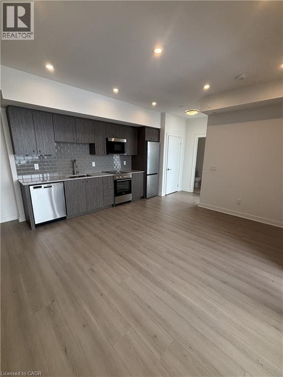 Photo du bâtiment - 25 Wellington St S