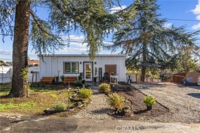 Building Photo - 33574 Washington Dr