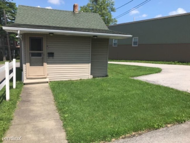 Building Photo - 1 br, 1 bath House - 121 Maurus Street