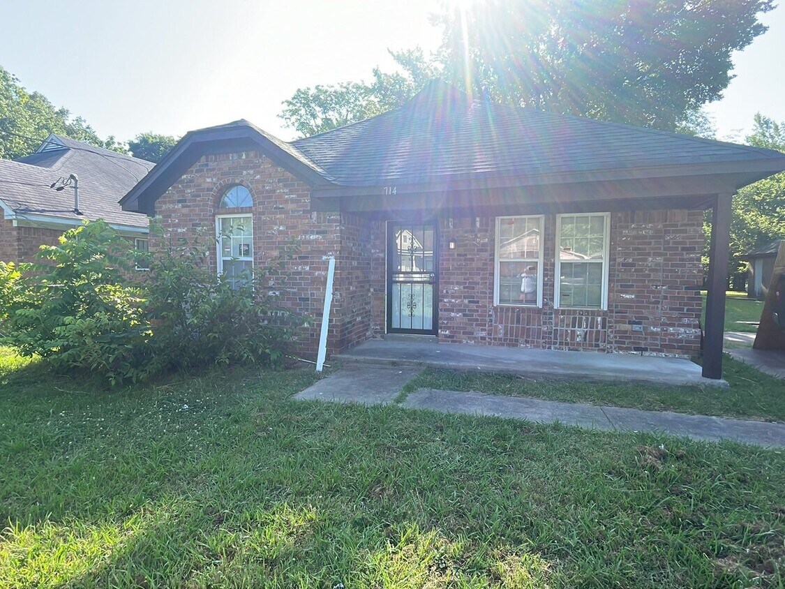 Foto principal - 714 Pearce St