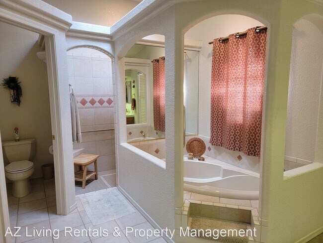 Foto del edificio - 3 br, 2 bath House - 3910 Highlander Avenue