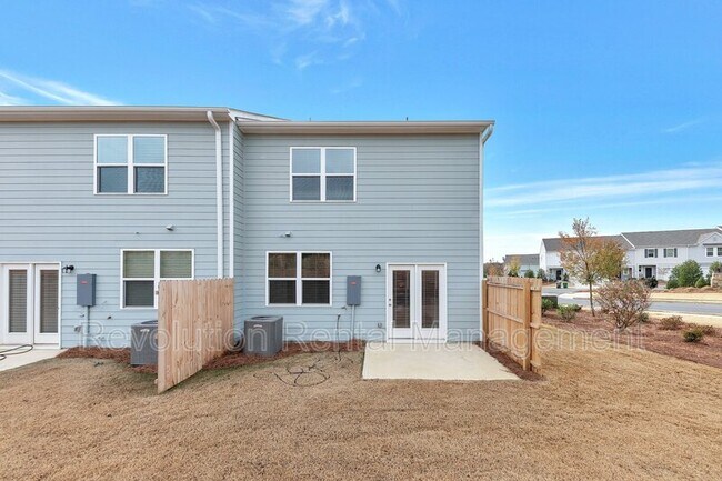 Building Photo - 101 Ellicott Way