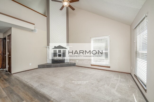Building Photo - 2138 S Fieldcrest Cir
