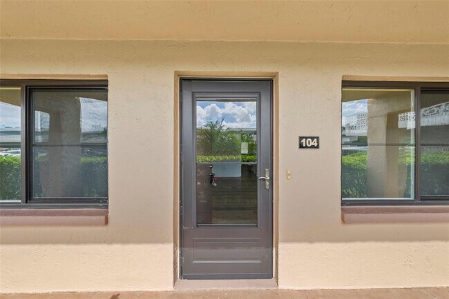 Foto del edificio - 4920 Locust St NE