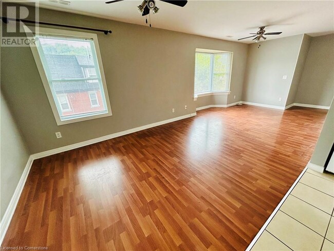 Building Photo - 209 Balsam Ave S