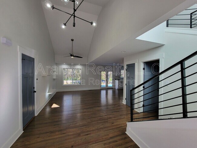 Foto del edificio - 344 W Wieuca Rd NE