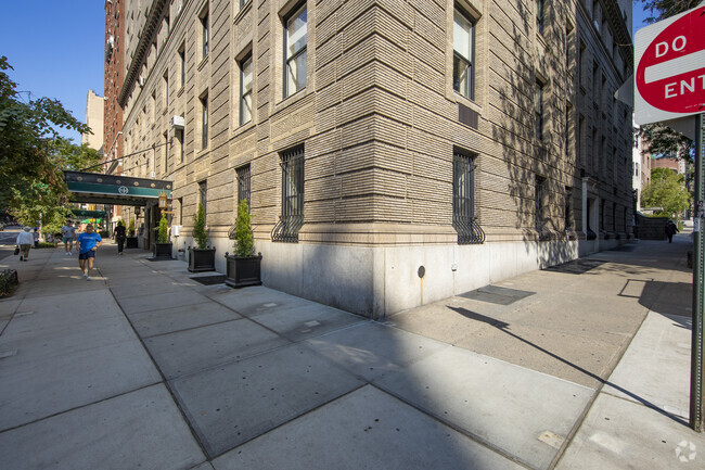 246 West End Ave, Nueva York, NY 10023 - Howard House