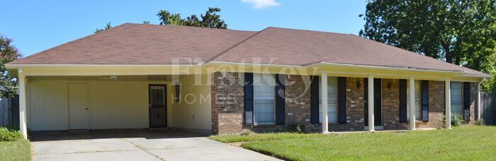 Foto principal - 3034 Oak Allee St