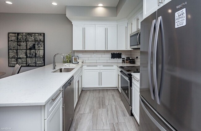 Building Photo - 3BR 2.5ba Townhome in Waukee, IA, available July 6th!