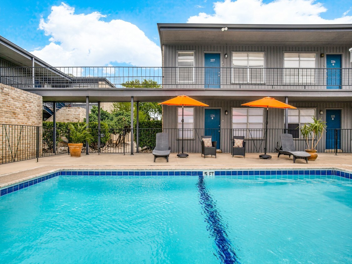 Village Oaks Apartments Apartments 8011 N New Braunfels Ave San