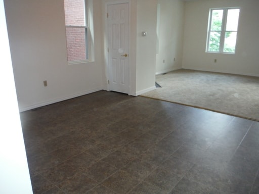Building Photo - 324 Fayette St