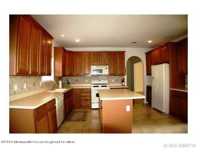 Foto del edificio - 388 Leeward Rd