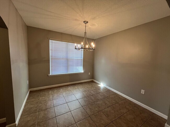 Foto del edificio - 4163 Meredith Dr