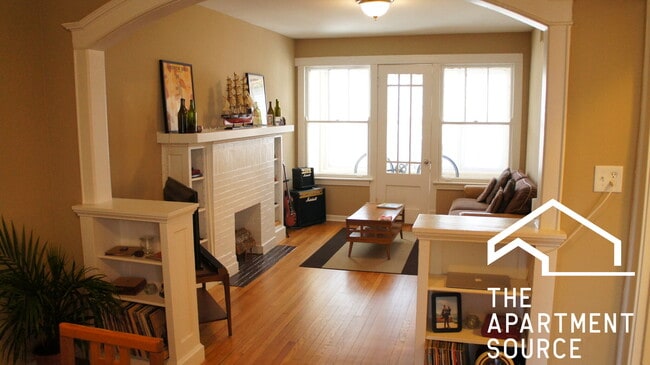 Building Photo - 2659 N Saint Louis Ave