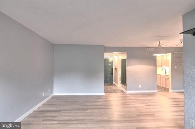 Building Photo - 1578 Moorings Dr