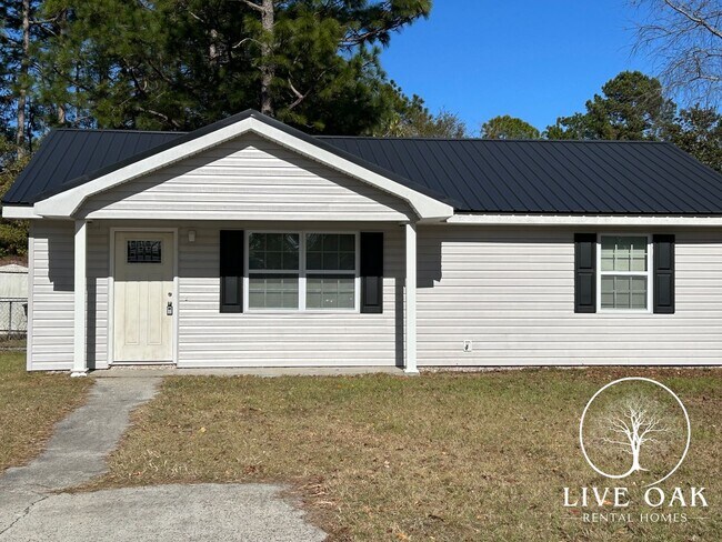 Foto del edificio - MOVE IN SPECIAL: $500 OFF 1ST MONTH'S RENT!**