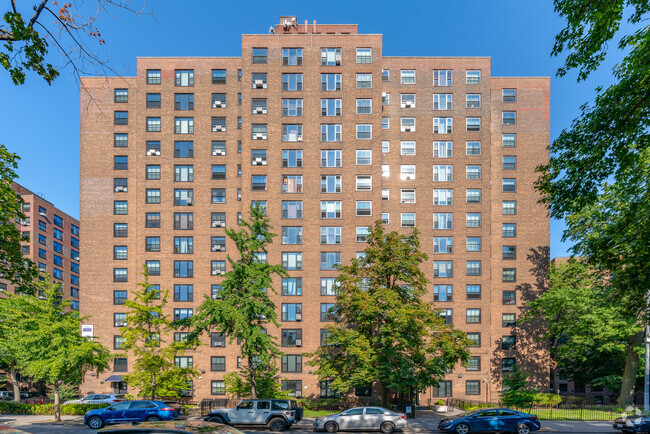 Foto del edificio - Clinton Hill Cooperative