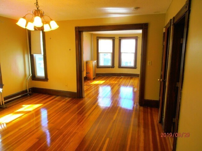Foto del edificio - 100 Prospect St