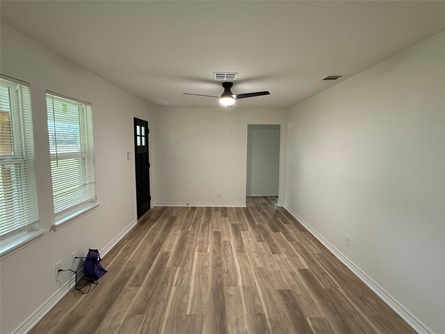 Foto del edificio - 6210 Delany Rd