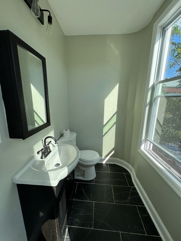 Foto del edificio - 495 Clinton Ave