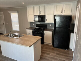 Building Photo - 2465 Pajot Rd