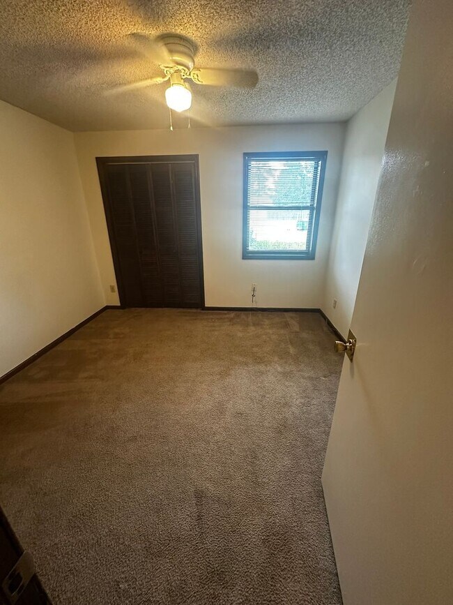 Foto del edificio - 2Bed/2Bath Townhome