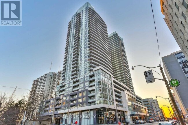 Building Photo - 98-398 Lillian St