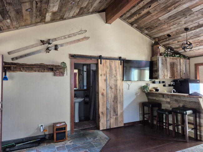 Building Photo - 1115 Mulberry Dr