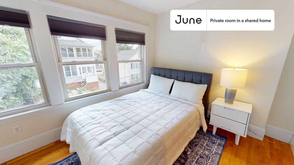 Private bedroom in 4 bed/1 bath Home - Private bedroom in 4 bed/1 bath Home